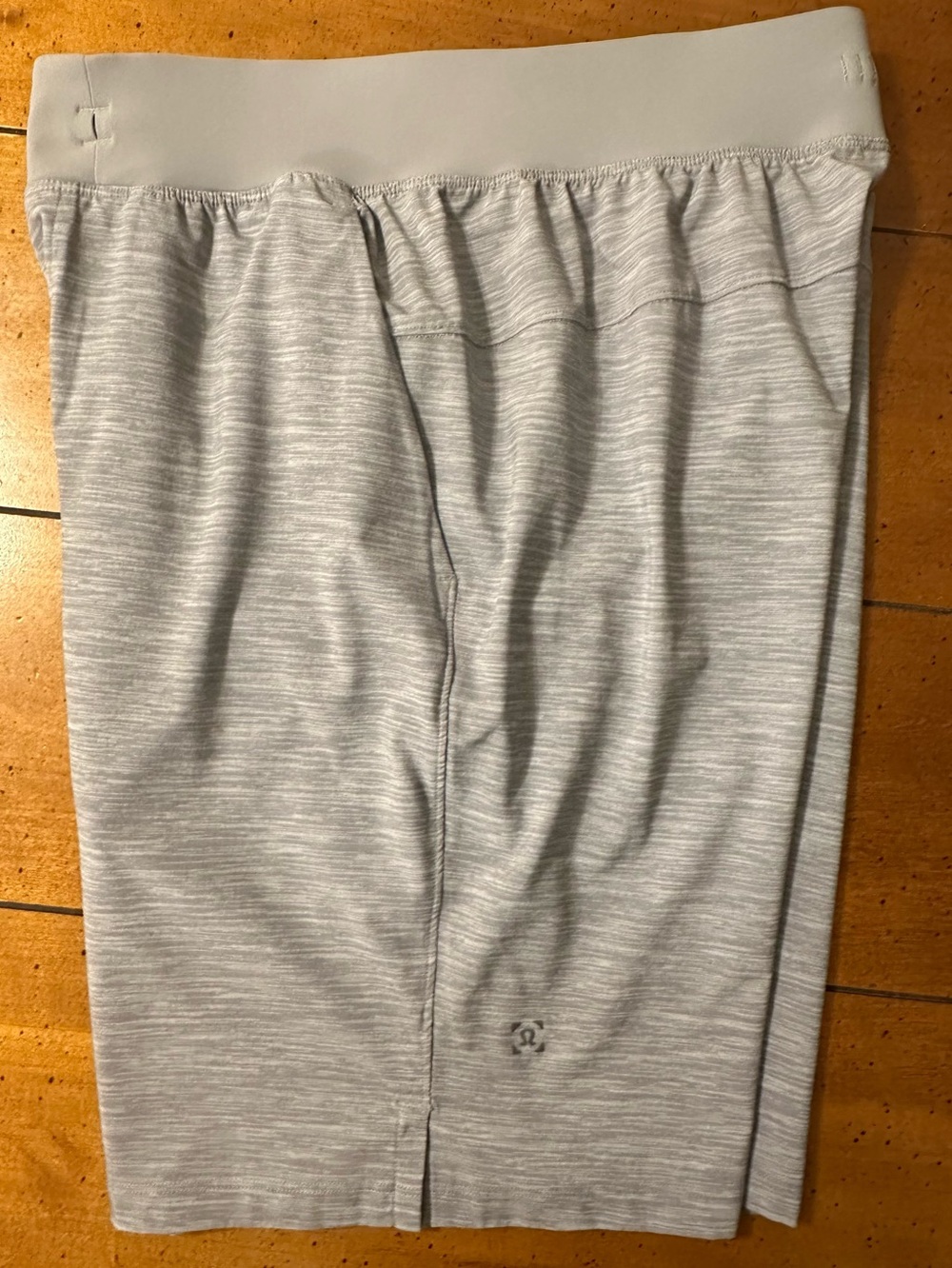 Mens lululemon THE SHORT heathered gray size small linerless run yoga workout